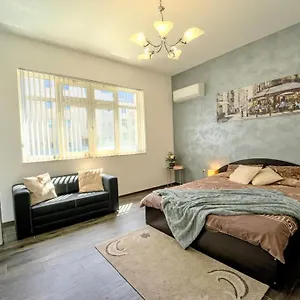 Cozy 2-bedroom Flat In The Very Center Of Sofia